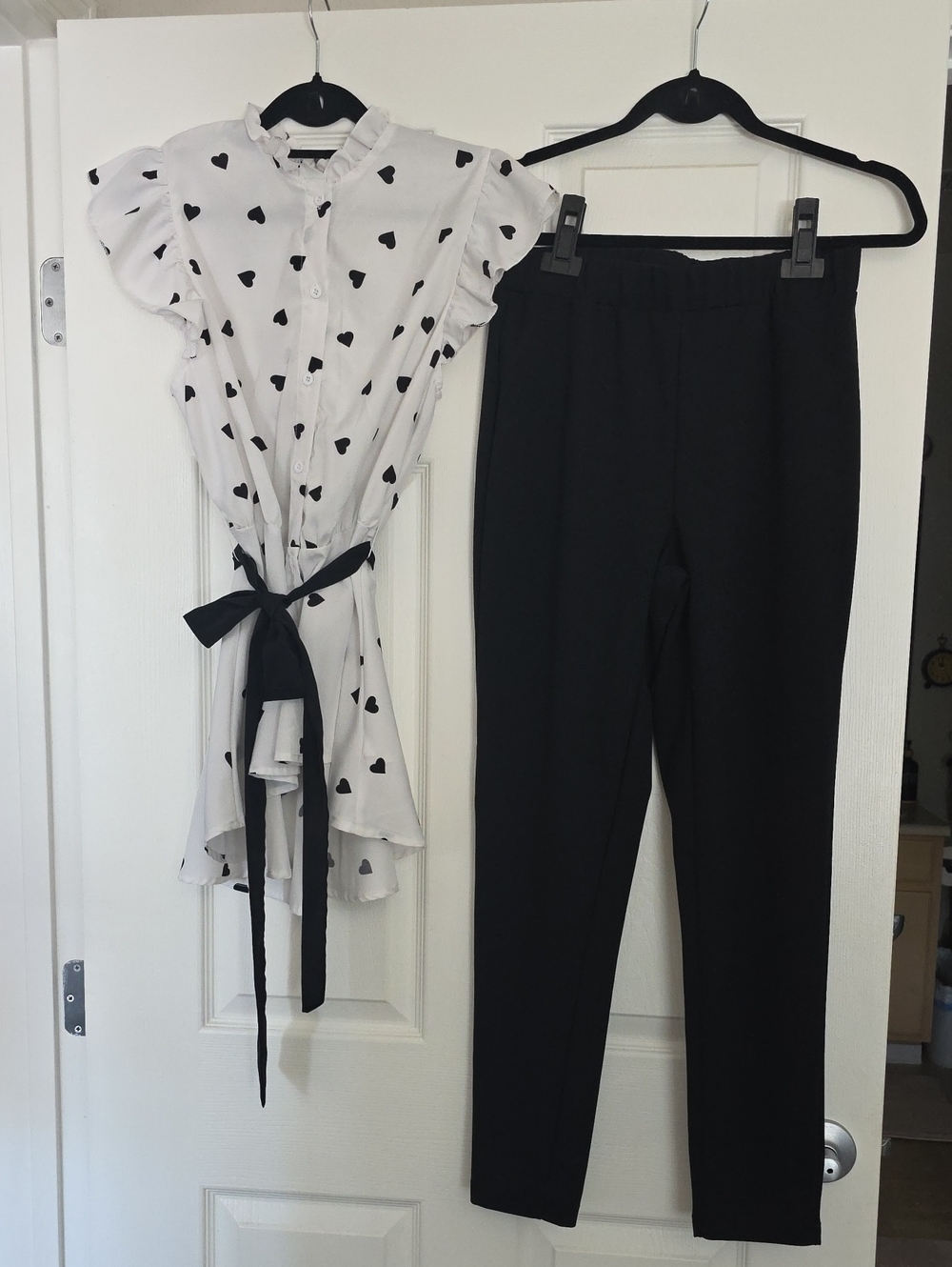 Black Stretch Pull-On Pants - Classic Women's Trousers
